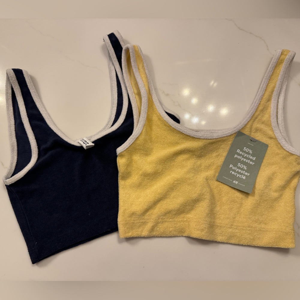 H & M Divided line 50% recycled polyester crop tops size small in yellow/navy